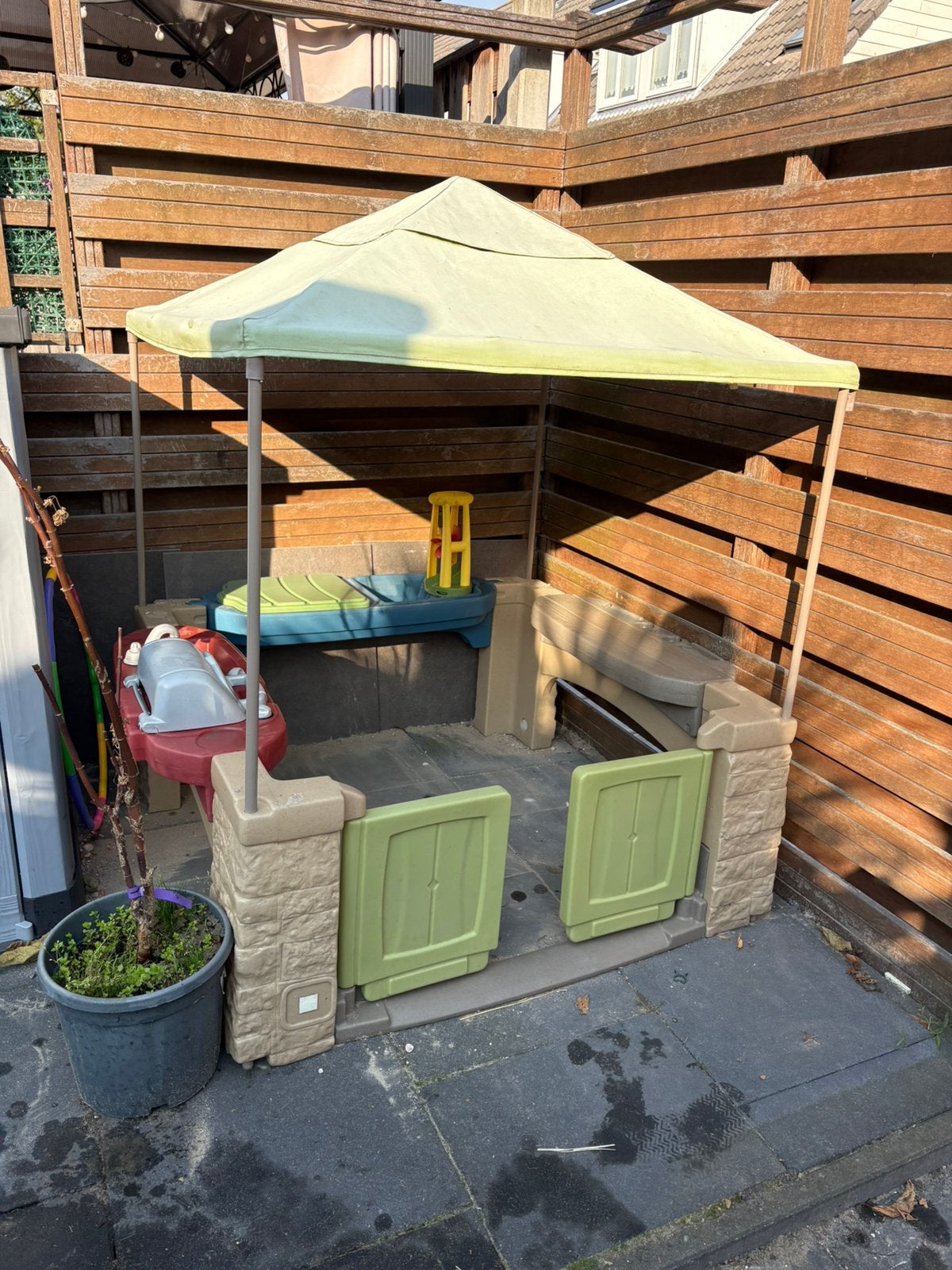Speelhuisje / tent voor in de tuin, Ophalen, Zo goed als nieuw