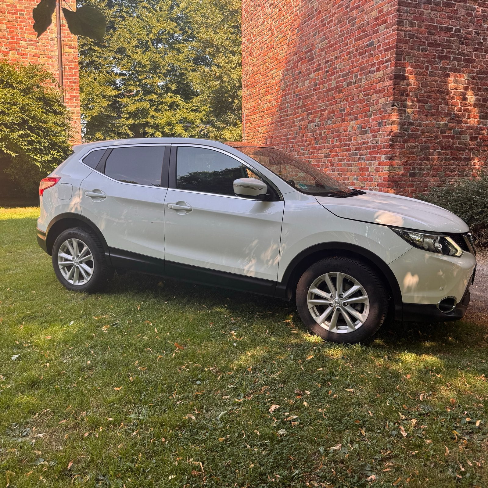 Nissan Qashqai g1.2 Dig-t 85KW 2WD 2014 Wit Parelmoer, Auto's, Nissan, Voorwielaandrijving, 4 cilinders, Wit, Origineel Nederlands