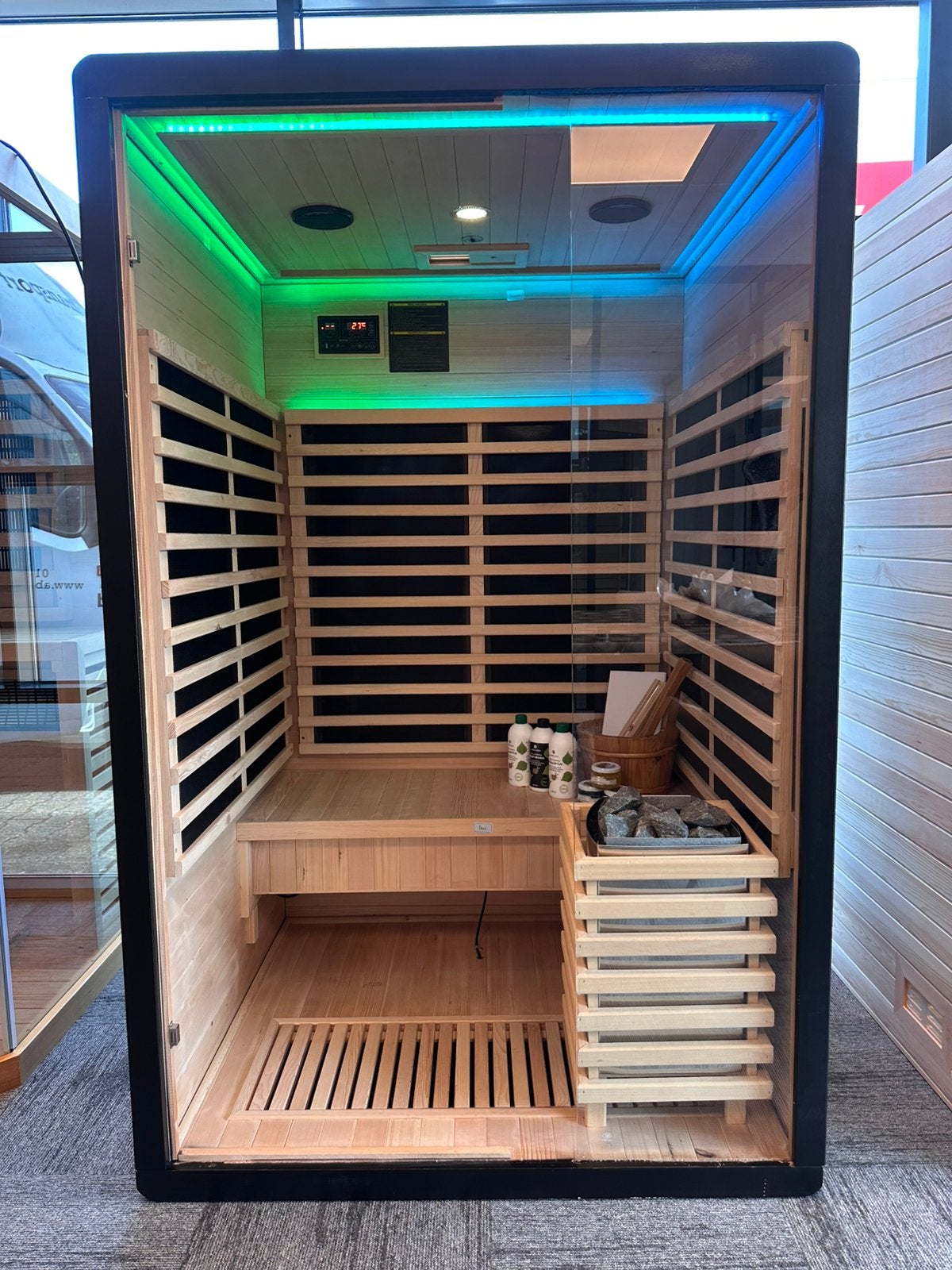 Combi Sauna | Infrarood + Finse Kachel | Showmodel OP = OP