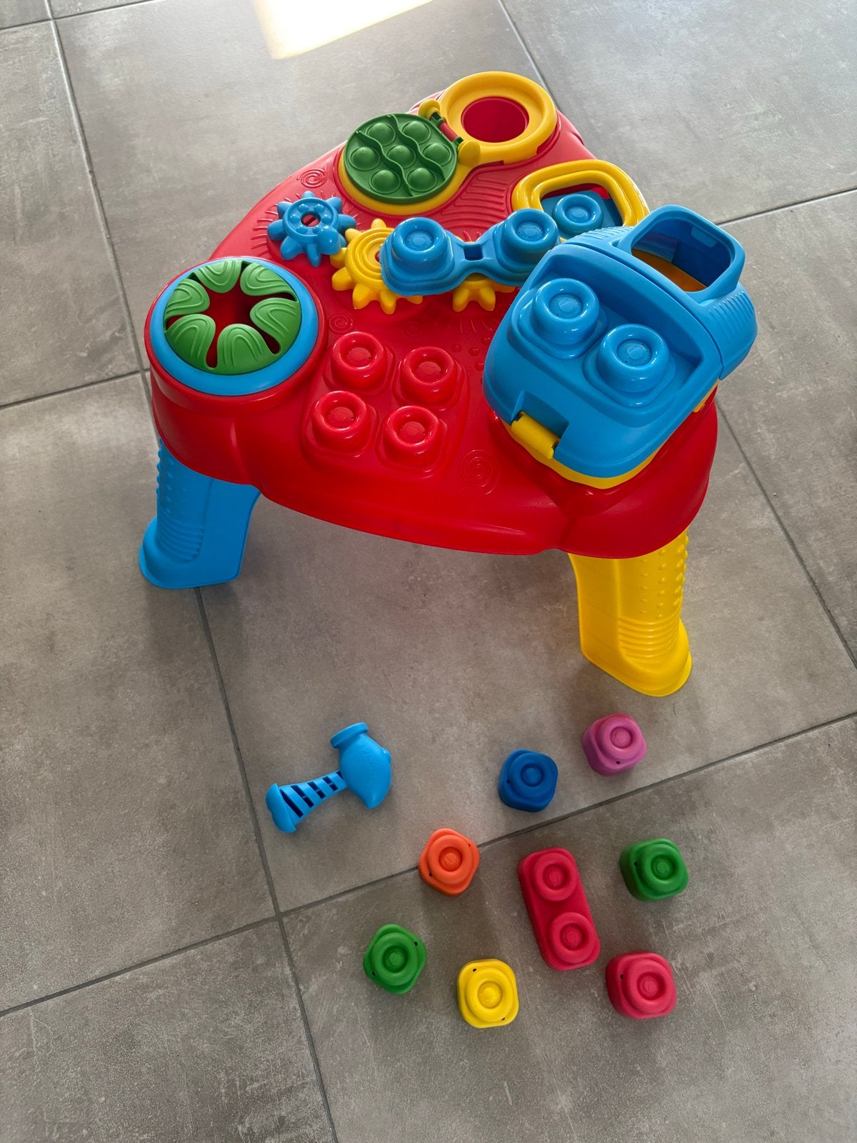Clementoni Bumba activiteitentafel - Zo goed als nieuw, Ophalen of Verzenden, Zo goed als nieuw, Overige typen
