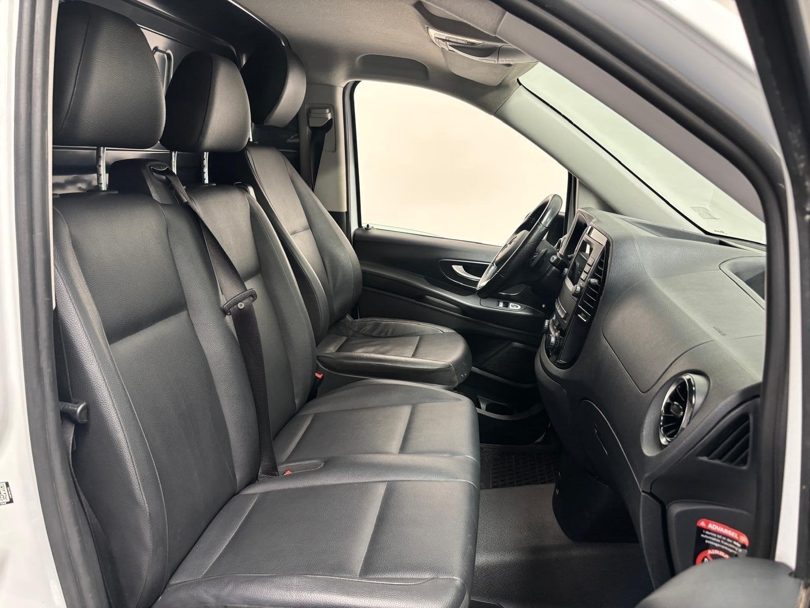 Mercedes-Benz Vito 119 CDI L2 Lederen Bekleding Stoelverwarm, Auto's, Achterwielaandrijving, Gebruikt, Euro 6, 1991 kg