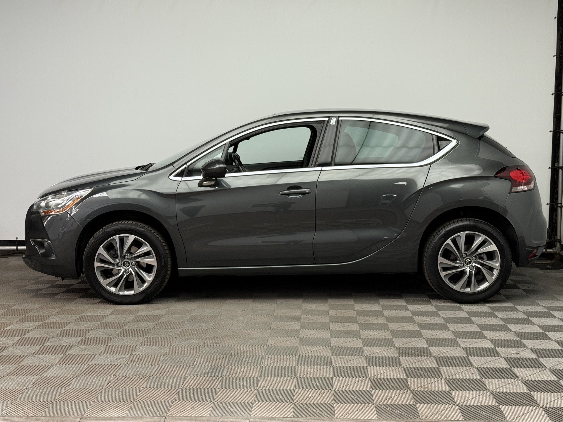 Citroën DS4 1.6 VTi Chic ECC LM16" NL Auto (bj 2012), Auto's, Euro 5, Stof, Gebruikt, 4 cilinders