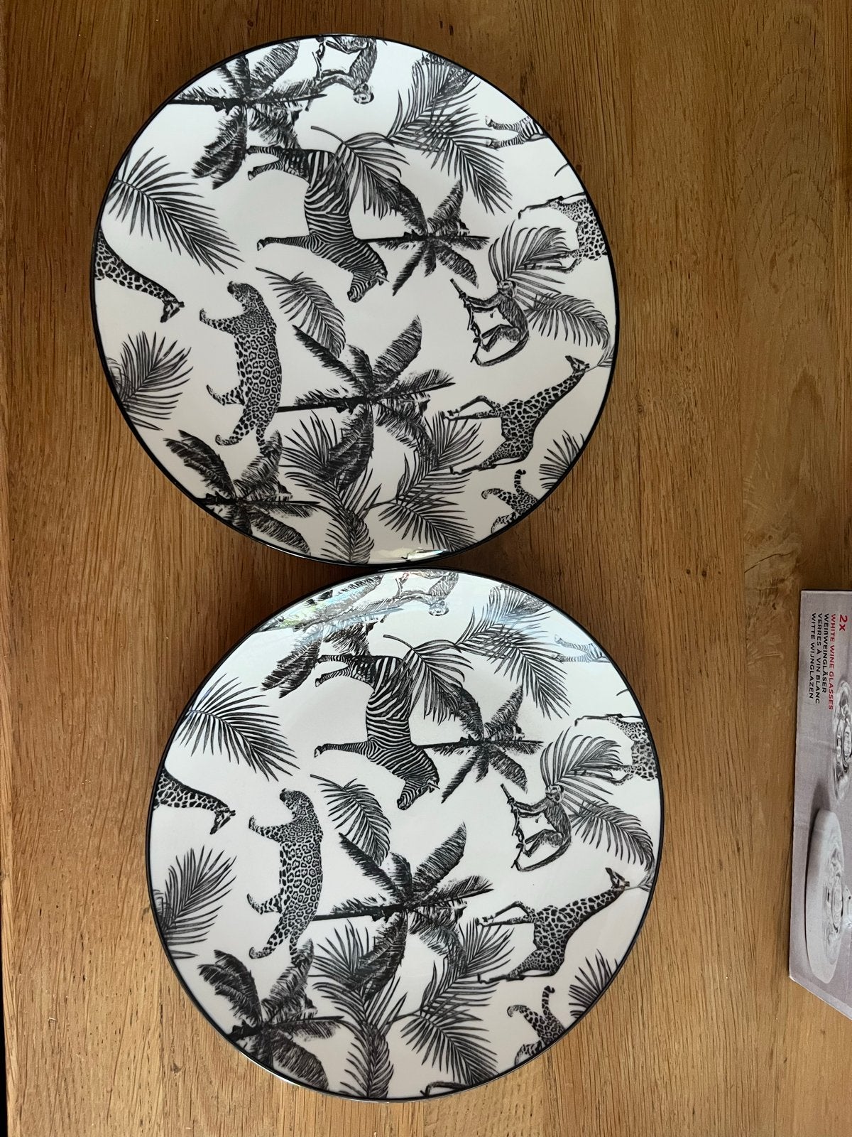 2x Borden met jungle print - zebra, luipaard, aap, giraffe, Ophalen, Overige merken, Keramiek, Zo goed als nieuw