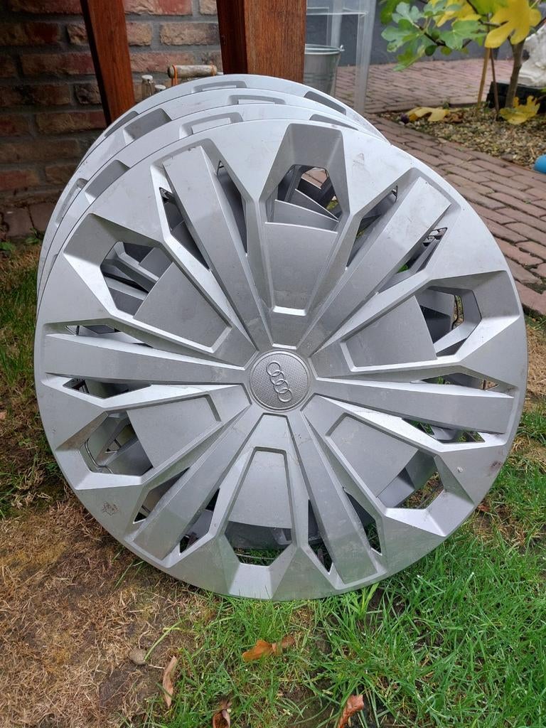Audi wieldoppen 17 inch, Ophalen of Verzenden, Gebruikt
