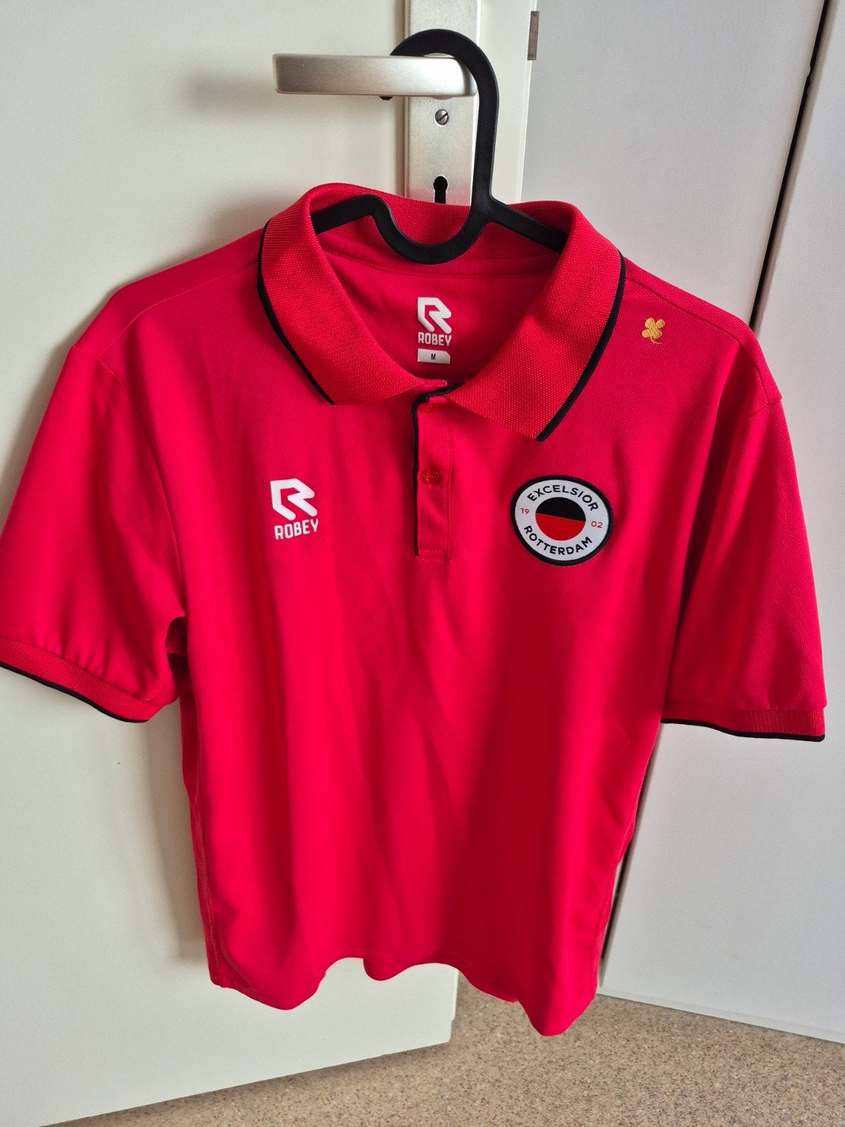 Robey Excelsior Rotterdam Polo Shirt Maat M Rood, Kleding | Heren, Polo's, Zo goed als nieuw, Maat 48/50 (M), Rood, Ophalen of Verzenden