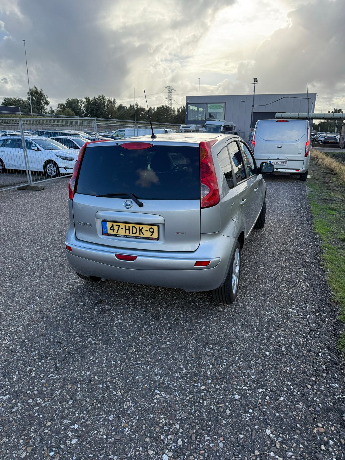 Foto 4 van Nissan Note Automaat | Benzine | 169.000 km | Dealer onderh.