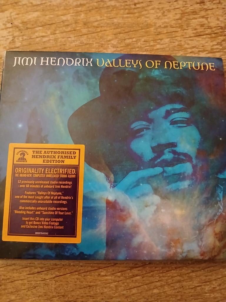 CD Jimi Hendrix - Valley of Neptune, Ophalen of Verzenden, Zo goed als nieuw, Poprock