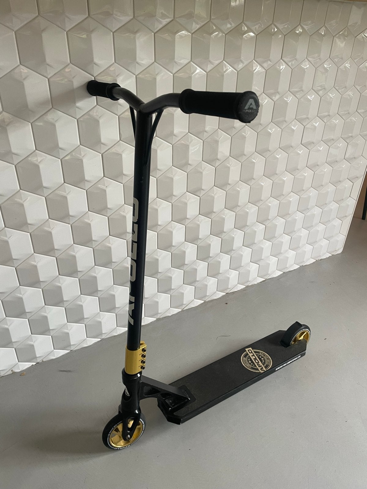 Apollo Stuntstep - Genesis Pro Competition XT8, Fietsen en Brommers, Steps, Gebruikt, Gewone step, Ophalen