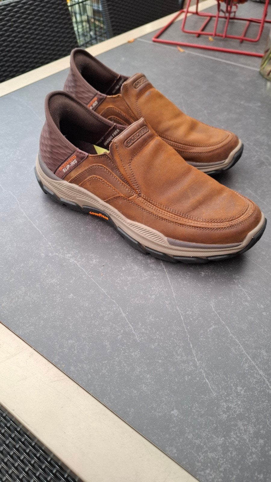 Skechers Slip-ins 44, Loafers, Bruin, Ophalen of Verzenden, Zo goed als nieuw