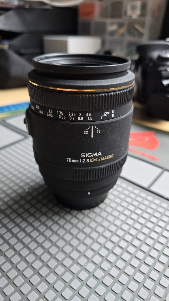 Sigma 70mm 2,8 EX DG Macrolens (F vatting), Audio, Tv en Foto, Fotografie | Lenzen en Objectieven, Ophalen of Verzenden, Zo goed als nieuw