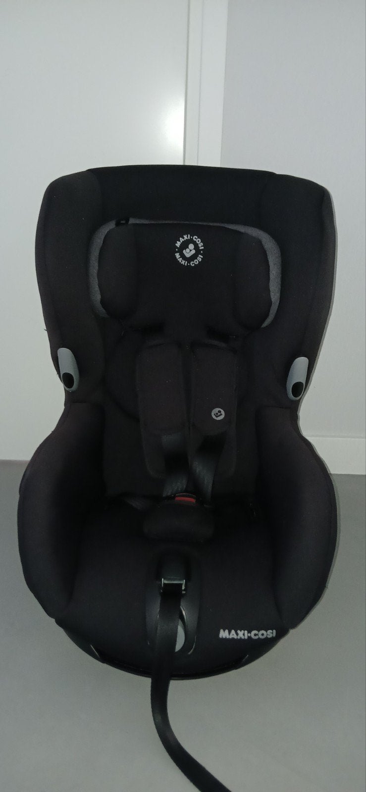 Maxi Cosi Axiss autostoel draaibaar 9-18 kg zgan


Zo goed a, Kinderen en Baby's, Autostoeltjes, Ophalen, Autogordel, 9 t/m 18 kg
