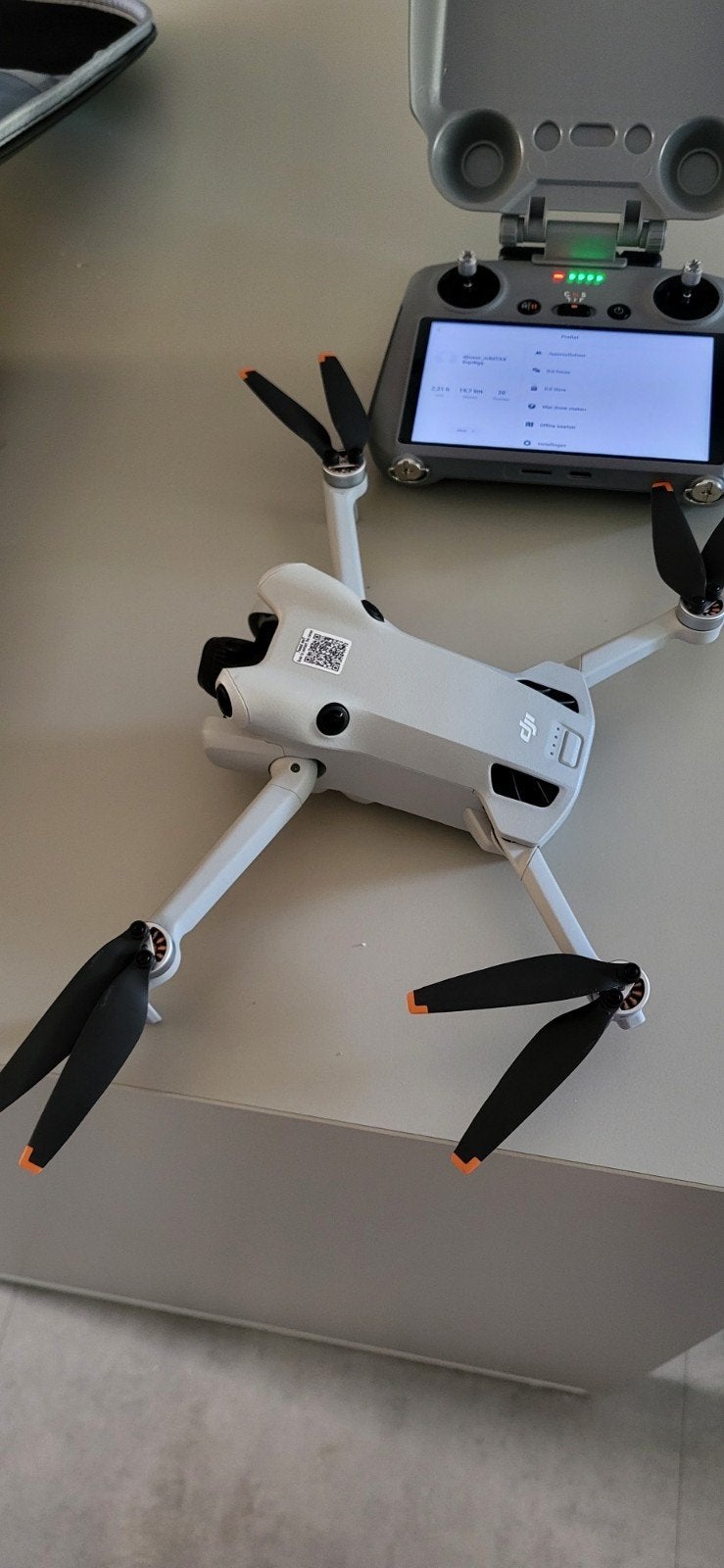 DJI Mini 4 Pro Fly More Combo - Zo goed als nieuw, Ophalen, Zo goed als nieuw