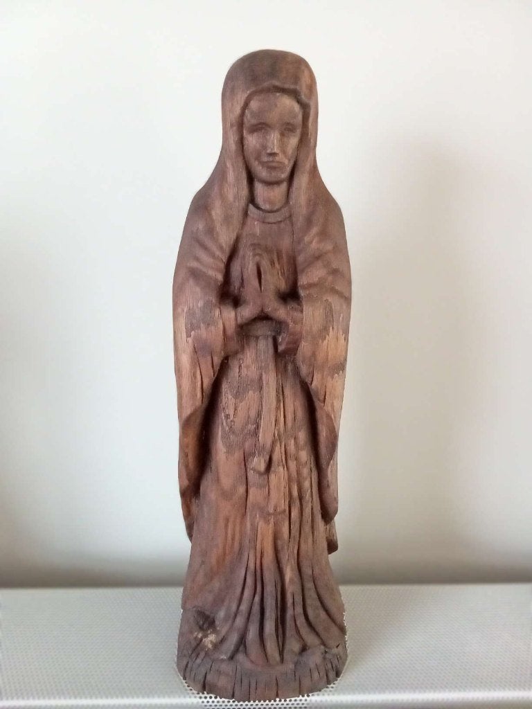 Mariabeeld in hout 41 cm, Ophalen of Verzenden, Gebruikt, Overige typen, Christendom | Katholiek