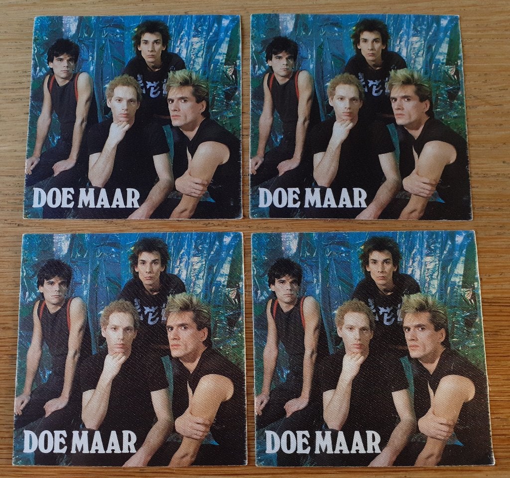 4 textiel stickers doe maar jaren 80, Verzamelen, Ophalen of Verzenden, Zo goed als nieuw, Overige typen