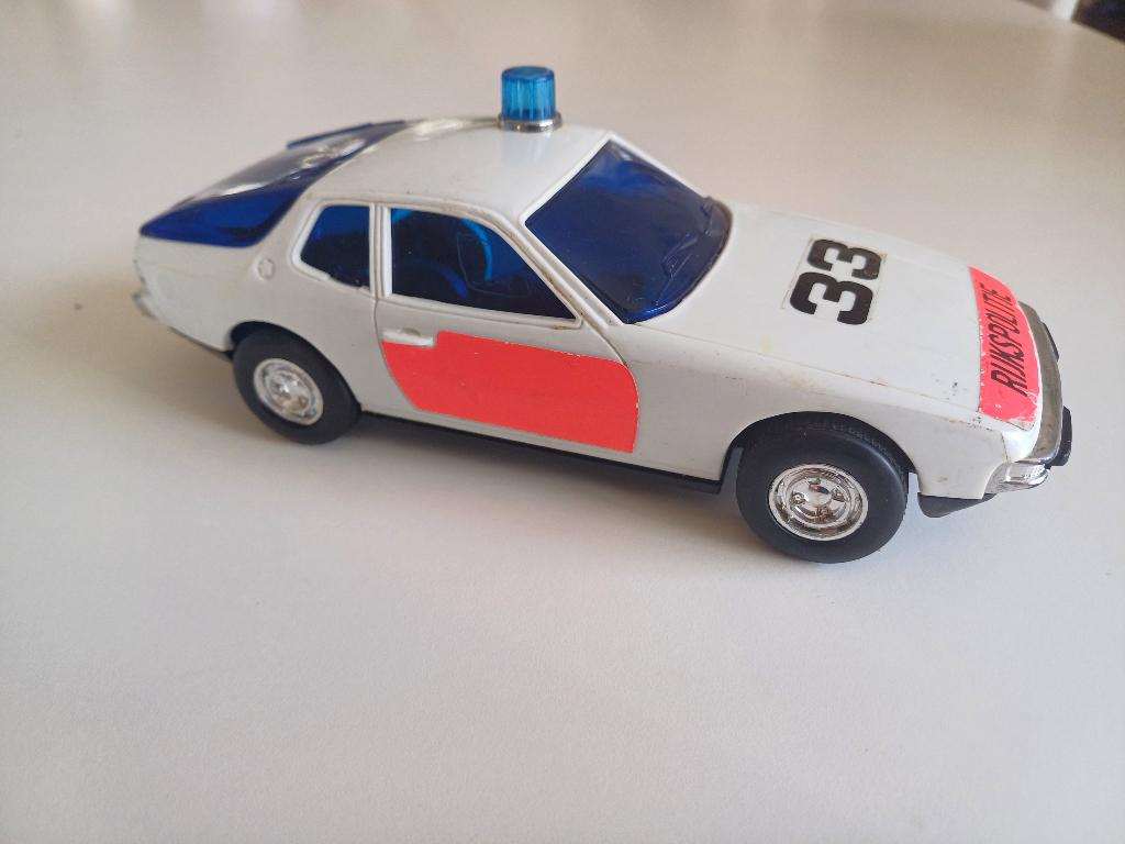 Rijkspolitie porsche vintage mooie staat, Hobby en Vrije tijd, Modelauto's | Overige schalen, Gebruikt, Auto, Ophalen of Verzenden
