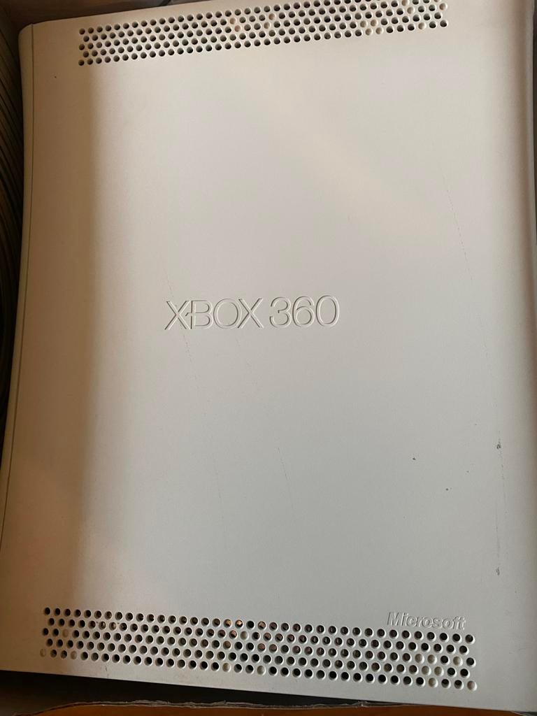 Xbox 360, controller, en accessoires, Ophalen of Verzenden, Zo goed als nieuw, 120 GB, Met 1 controller