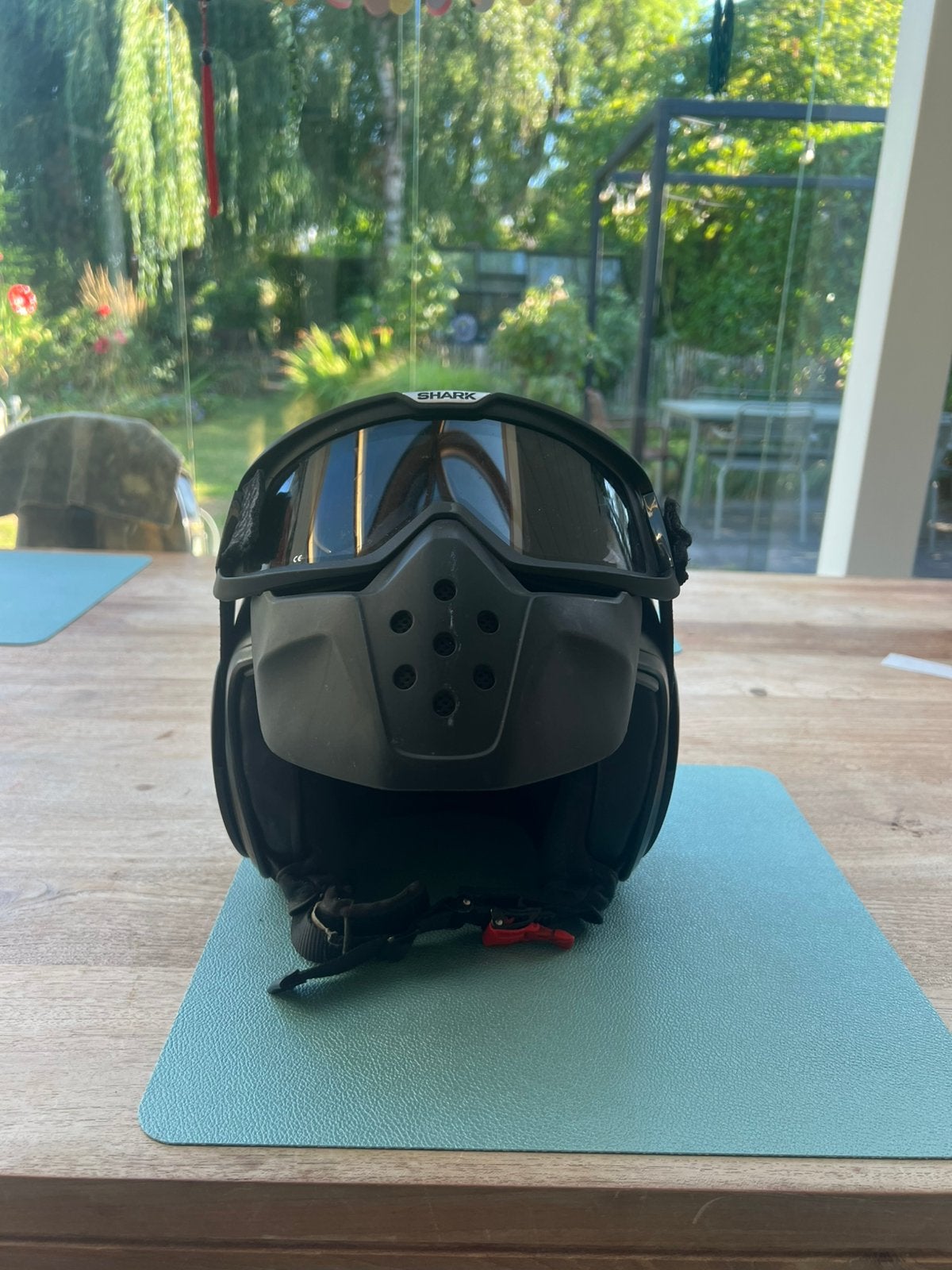 Shark helm, Ophalen of Verzenden, Zo goed als nieuw, Medium, SHARK
