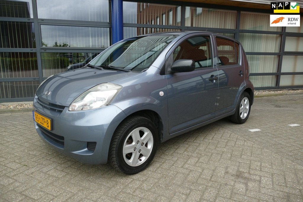 Daihatsu Sirion 2 1.0-12V Slim Apk 5-5-2027 5 deurs Stuurbek, Auto's, Daihatsu, Bedrijf, Te koop, Sirion, ABS, Airbags, Centrale vergrendeling