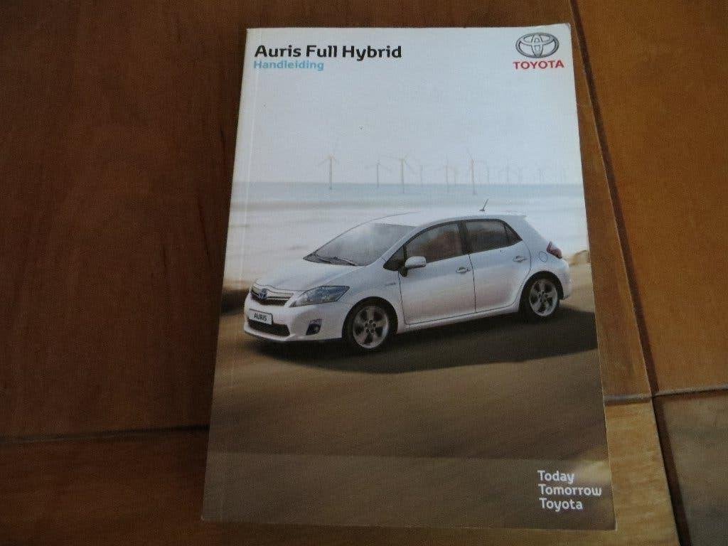 Instructieboek Toyota Auris Hybrid 2010, 504 blz. +audio, Ophalen of Verzenden