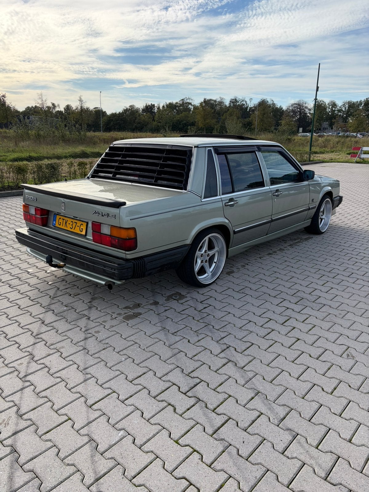 Volvo 740 Wegenbelasting vrij!, Auto's, 1290 kg, 1600 kg, Sedan, Geïmporteerd
