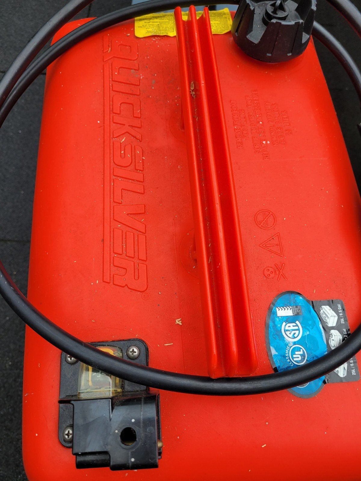 Quicksilver Benzinetank 25 liter met slang, Ophalen of Verzenden, Gebruikt, Motor en Techniek