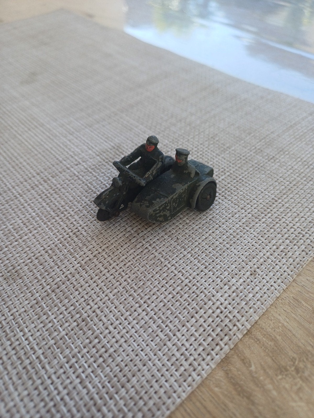 Dinky Toys No 42b Politie Motor Zijspan Engeland, Ophalen of Verzenden, Gebruikt
