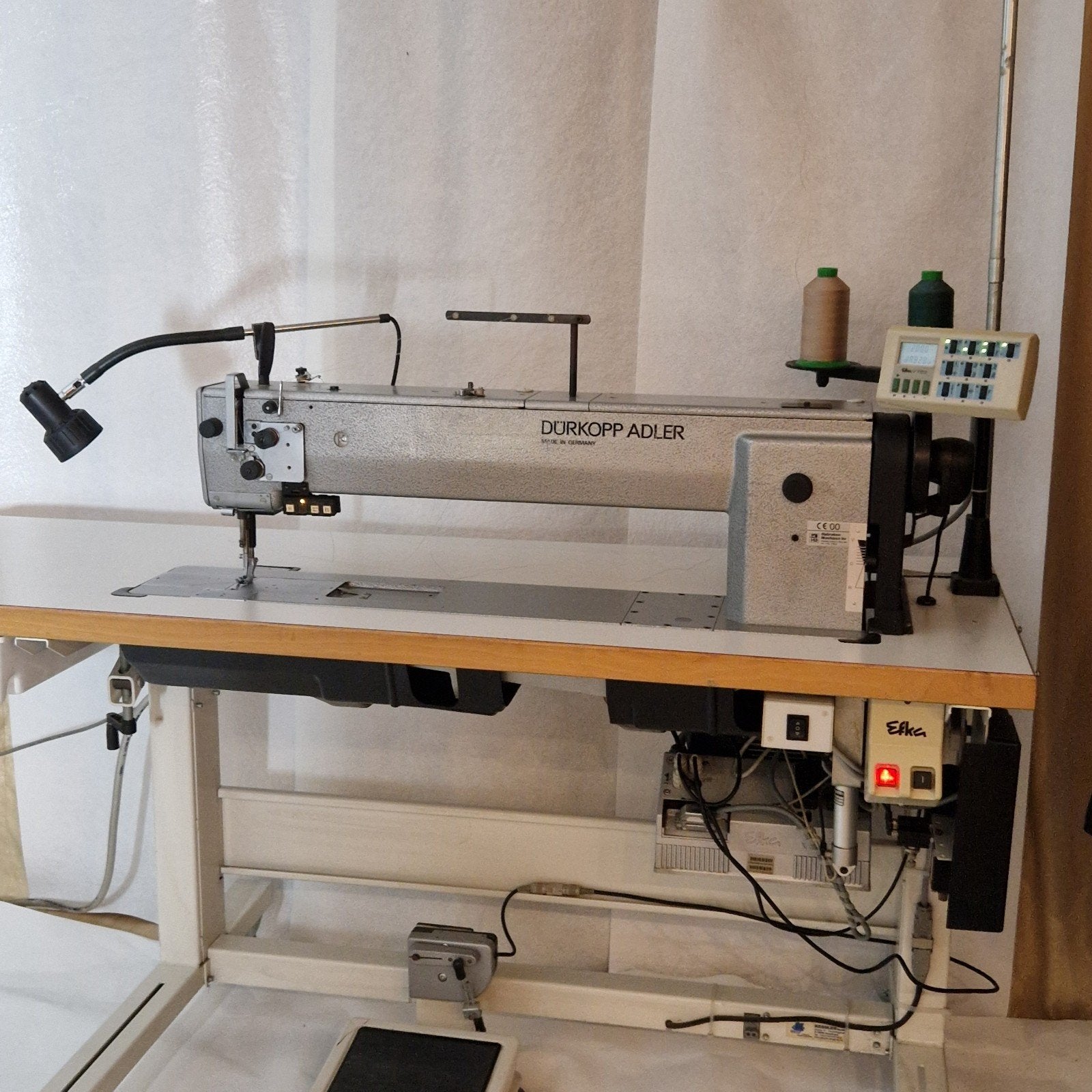 Durkopp Adler 767 langarm  naaimachine volautom.Juki Adler, Overige merken, Ophalen of Verzenden, Industrieel, Naaimachine