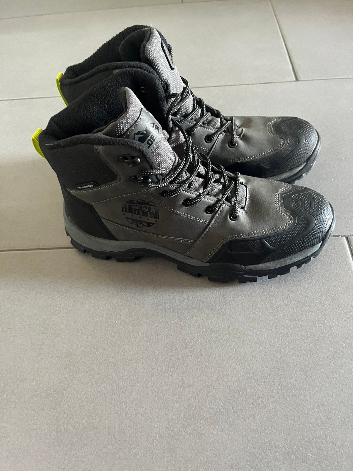 Explorer werkschoenen, Ophalen of Verzenden, Zo goed als nieuw, Schoenen