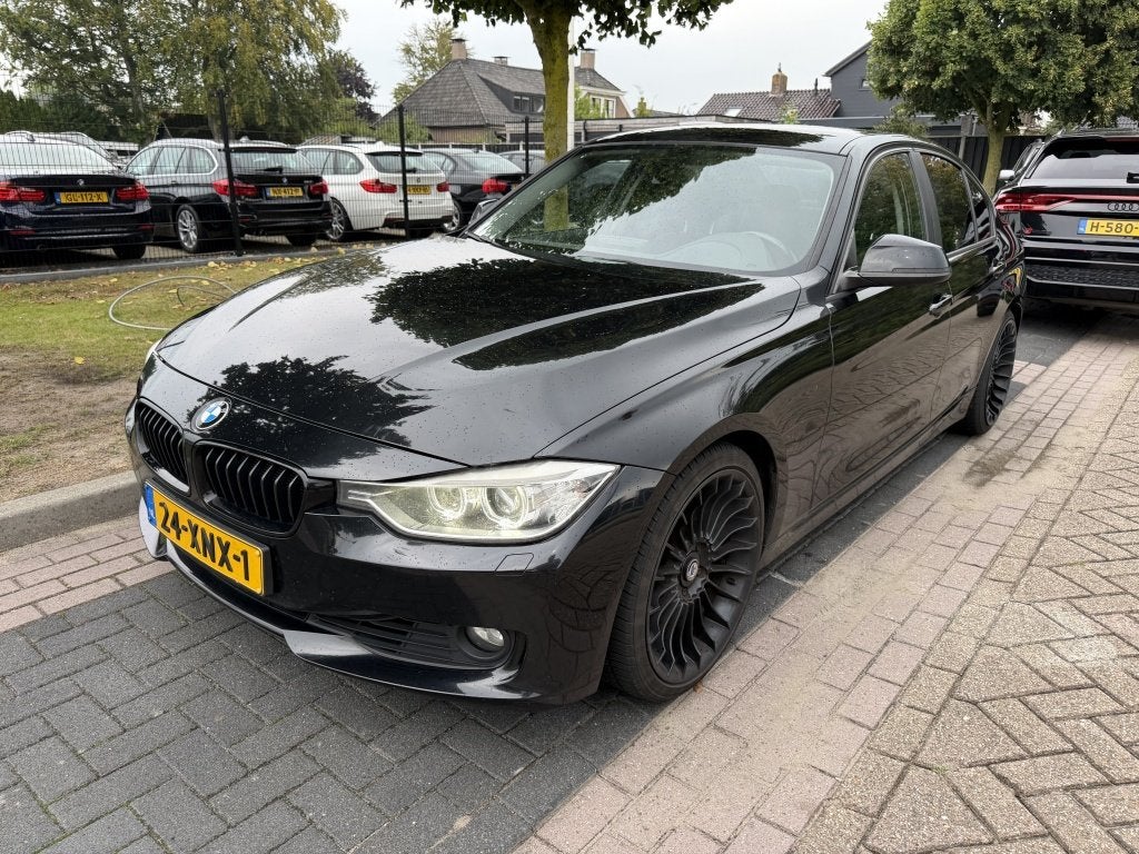 BMW 3-serie 320I High Executive 2012 Sedan Zwart Automaat, Automaat, Euro 5, 4 cilinders, Zwart