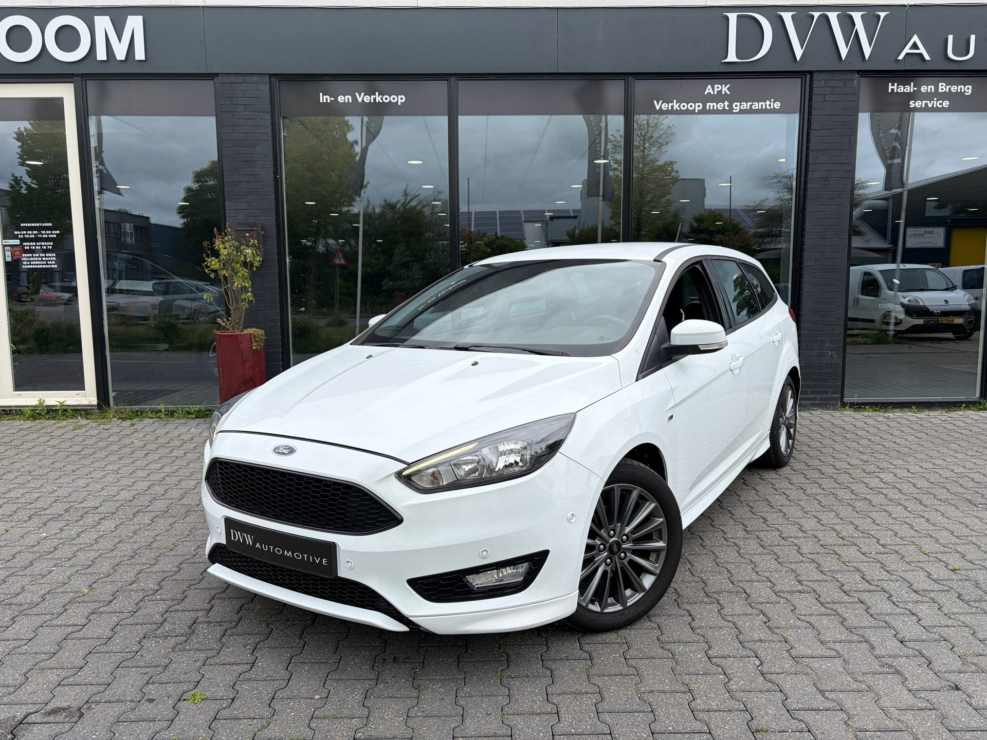 Ford Focus Wagon 1.0 ST-Line Automaat, Auto's, Wit, 3 cilinders, Onderhoudsboekje, 999 cc