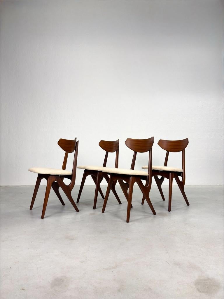 Set Mid-Century Eetkamerstoelen van AwA, Ophalen, Bruin, Mid-century, Deens, Scandinavisch, Dutch design, Zo goed als nieuw