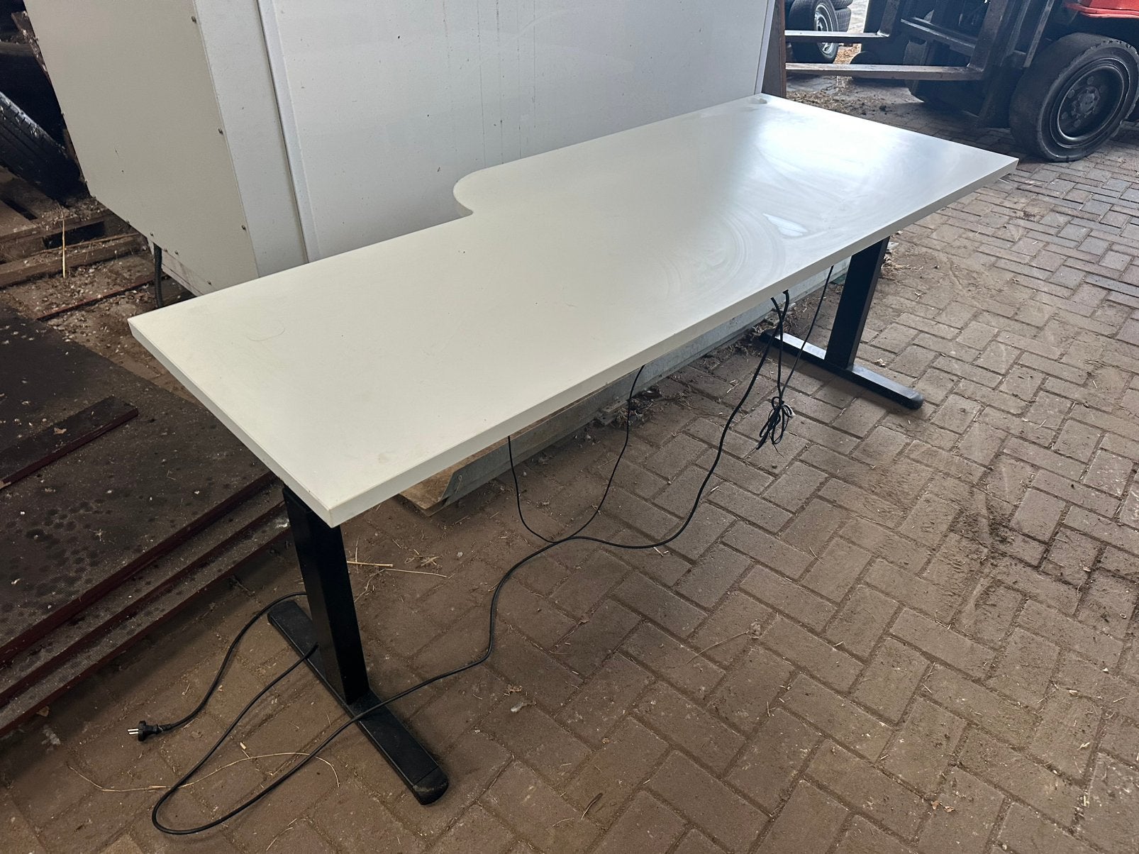 2 nette bureaus koopje, Ophalen of Verzenden, Zo goed als nieuw