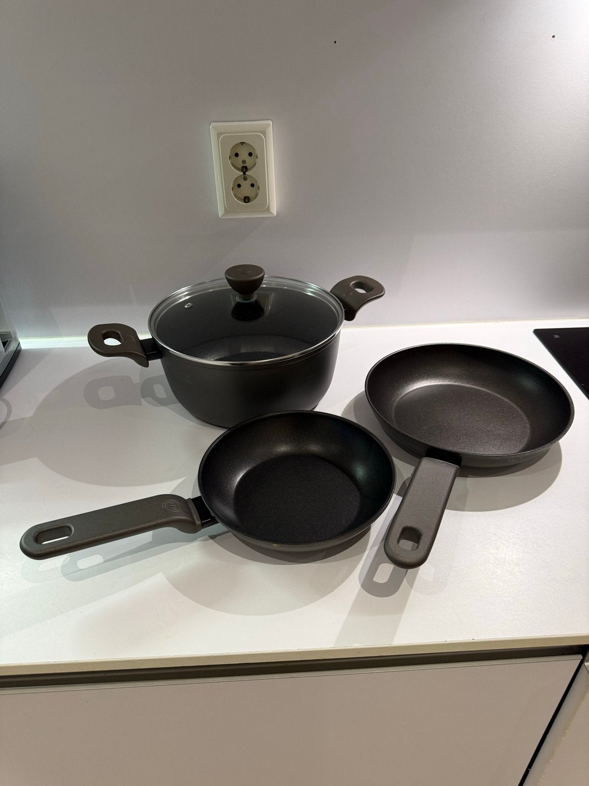 Masterchef Kookpan en 2 Koekenpannen, Ophalen, Overige materialen, Antiaanbaklaag, Pannenset