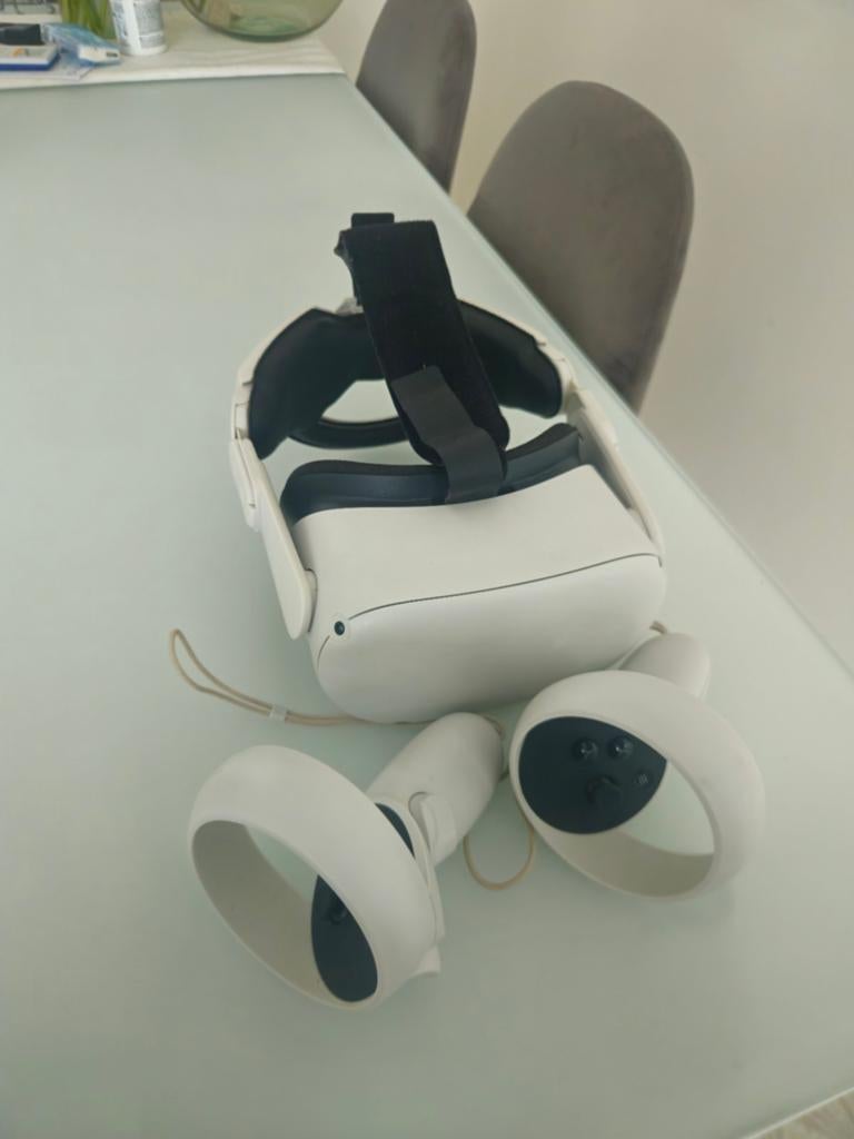 Oculus Quest 2 64GB met Luxe Headstrap en 120Hz, Spelcomputers en Games, Virtual Reality, Ophalen, Zo goed als nieuw, VR-bril