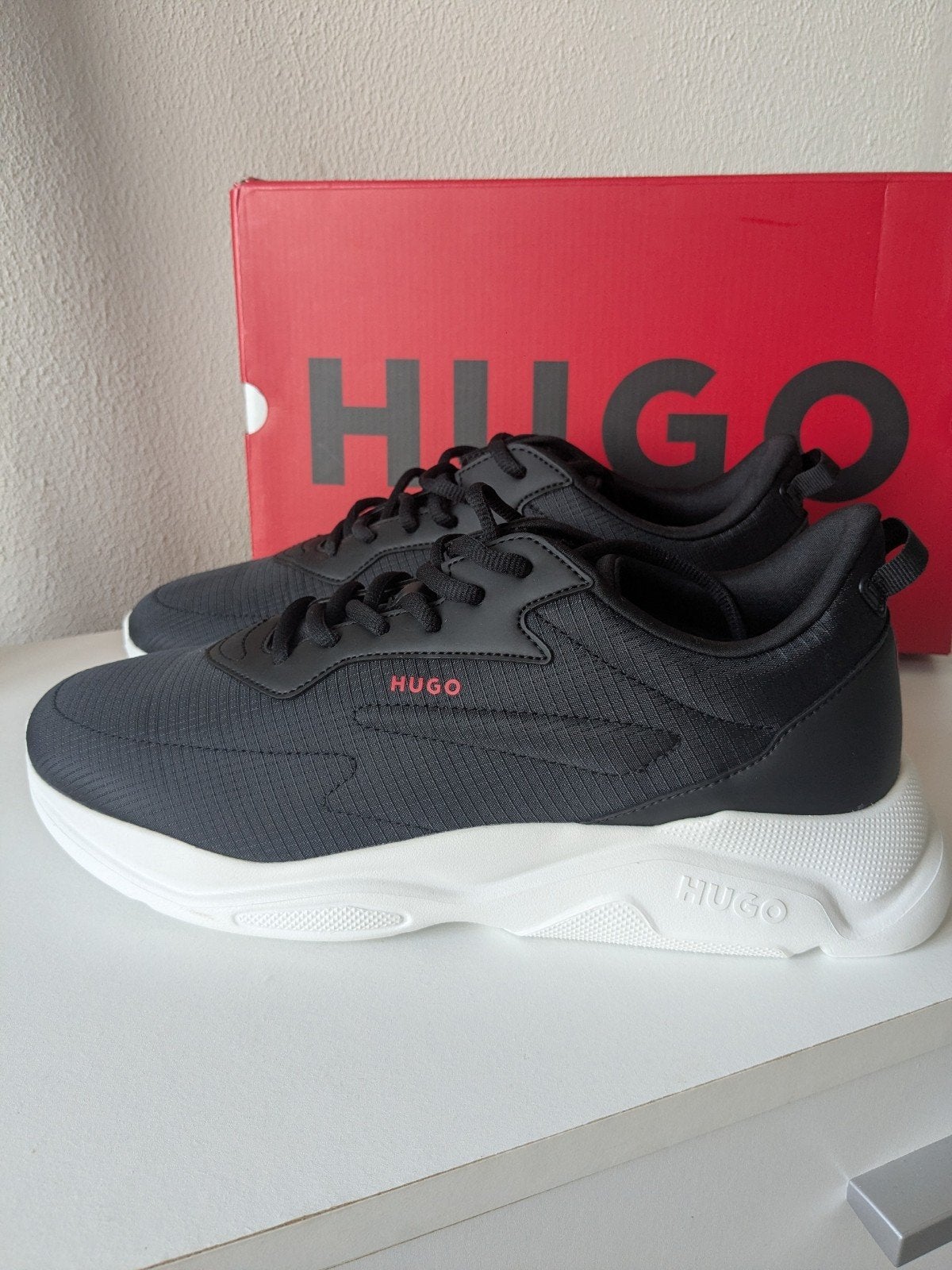 Hugo Leon Sneakers Zwart Maat 44 - Nieuw in doos, Kleding | Heren, Schoenen, Zwart, Nieuw, Ophalen of Verzenden, Sneakers of Gympen