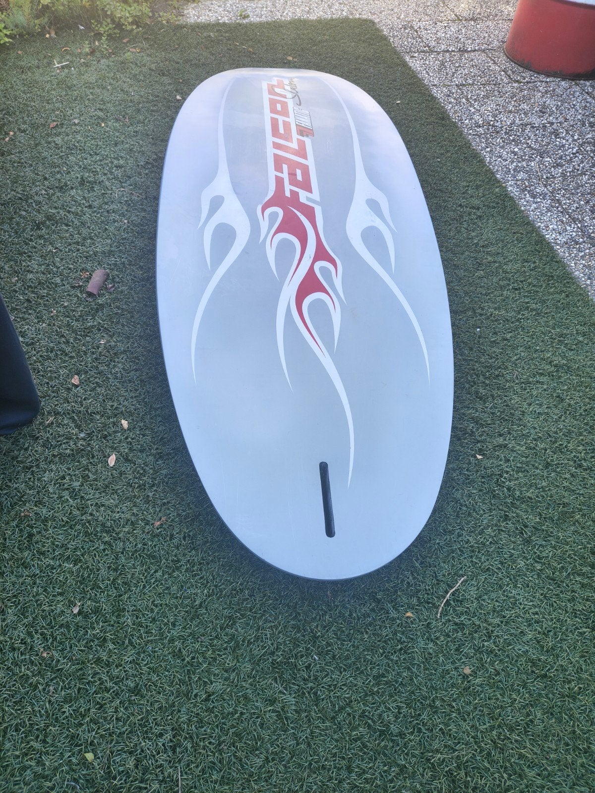 Fanatic Falcon Slalom Windsurfplank (131), Watersport en Boten, Ophalen, Gebruikt, Plank