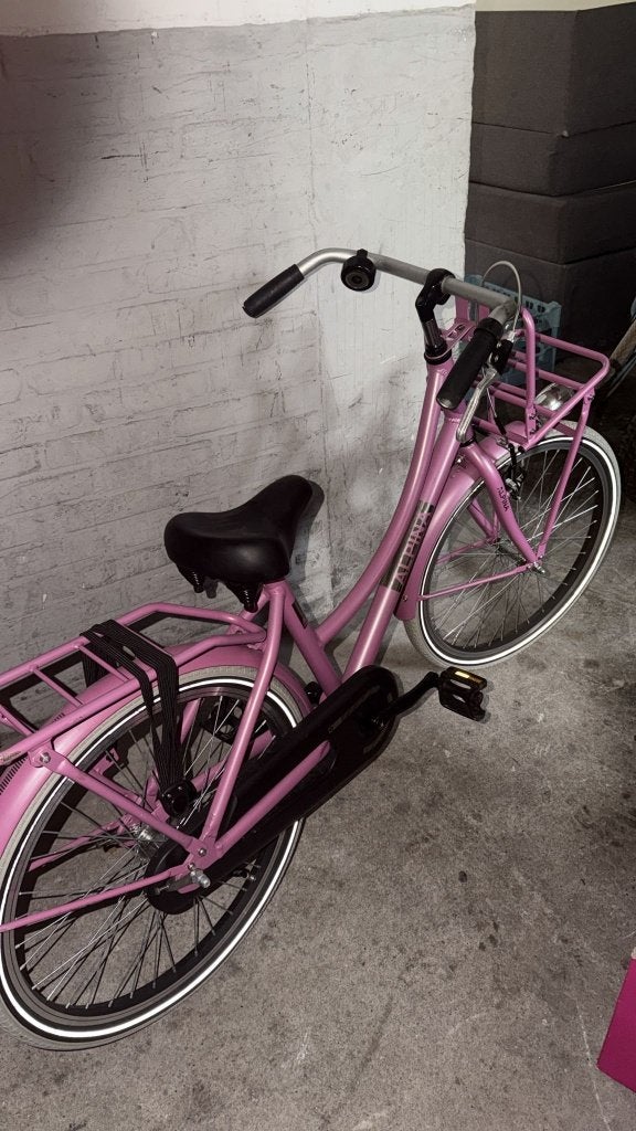 Roze kinderfiets met voordrager - zo goed als nieuw., 20 inch of meer, Gebruikt, Kinderfietsen B.V., Info@kinderfietsen.nl