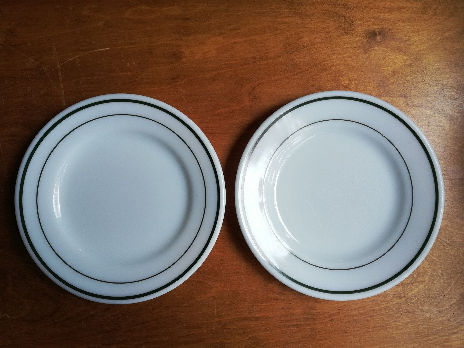 vintage Pyrex borden groene rand 23cm (88st beschikbaar), Gebruikt, Ophalen of Verzenden, Glas, Bord(en)