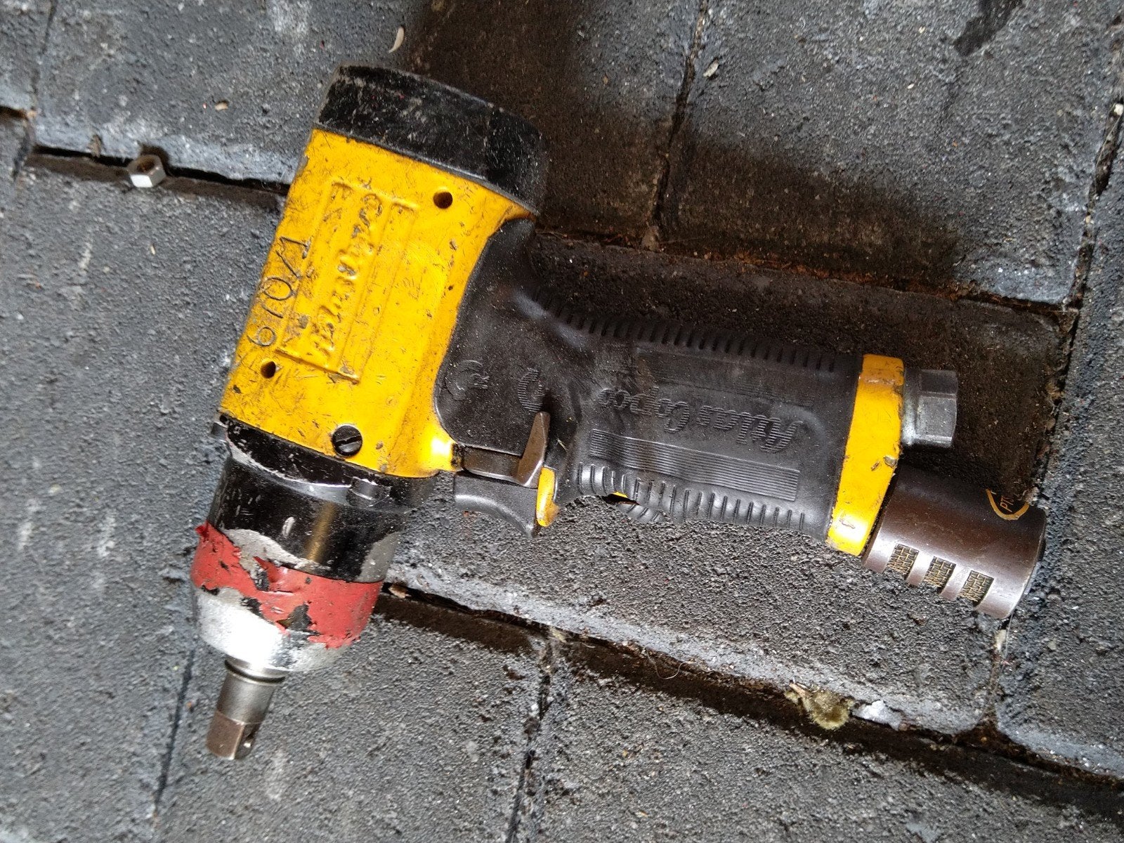 Twee Atlas Copco pneumatische slagmoersleutels, Ophalen of Verzenden, Gebruikt