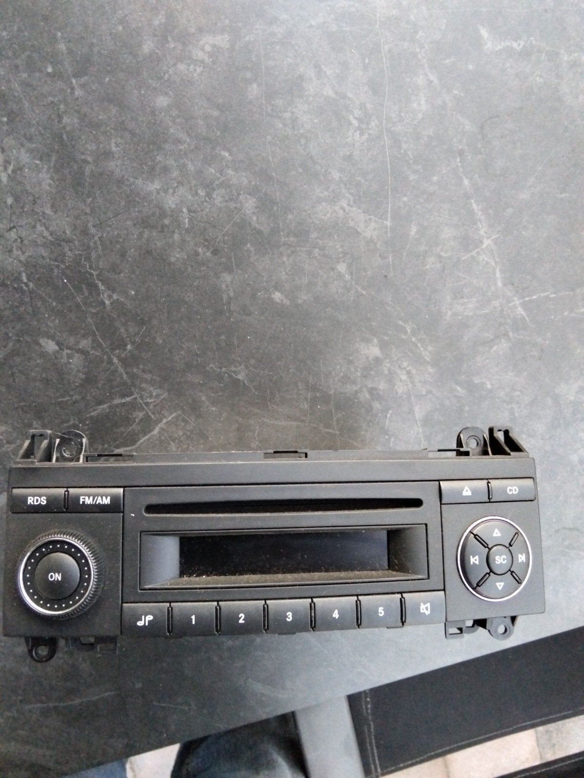 Mercedes autoradio, Ophalen, Gebruikt