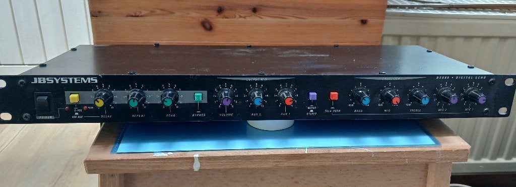 JB Systems DE 600 4 kanaals mixer met echo, Ophalen of Verzenden, Gebruikt, Minder dan 5 kanalen, Microfooningang