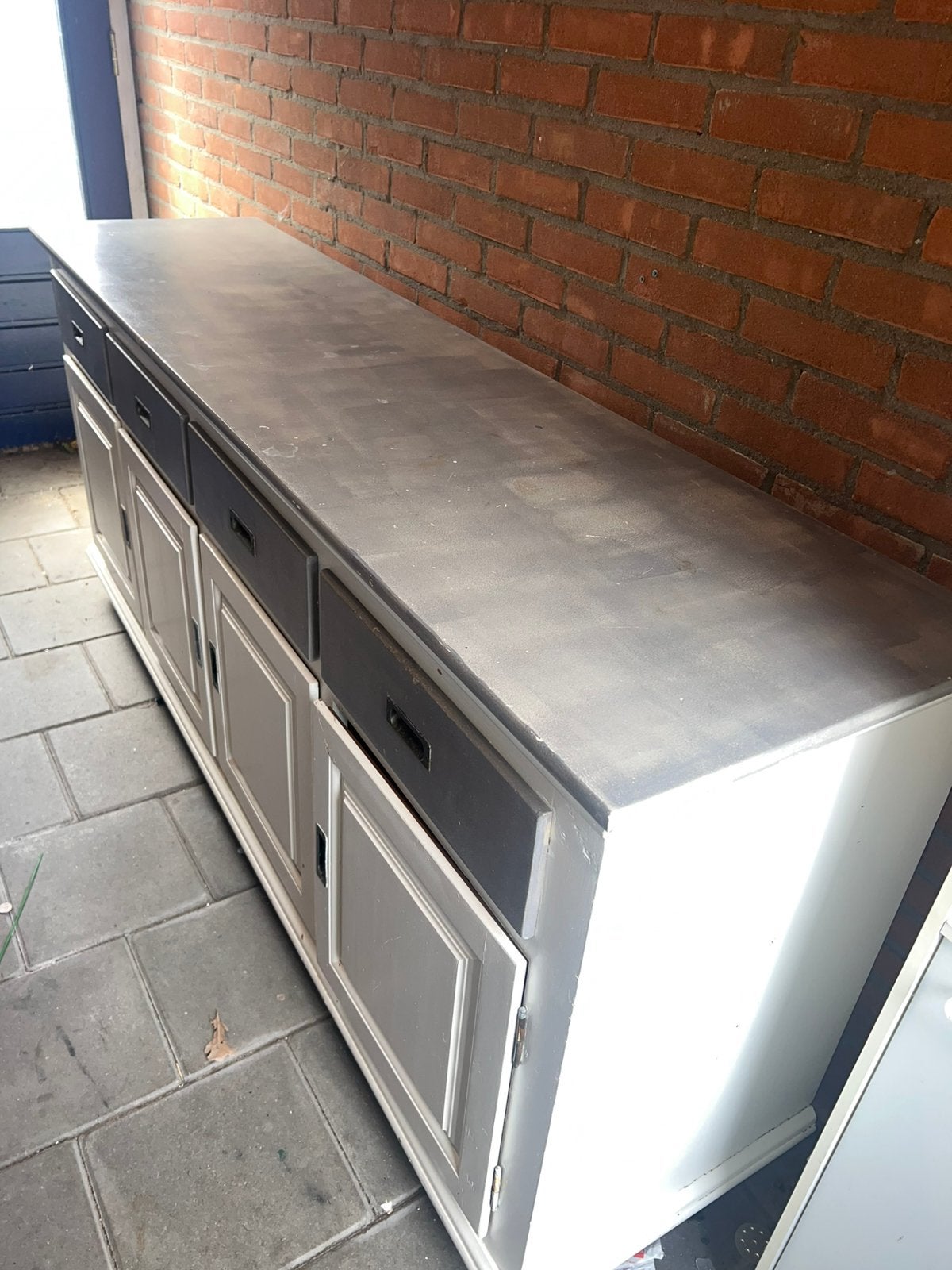 Landelijk massief houten dressoir met 4 lades en 4kastdeuren, Huis en Inrichting, Keuken | Complete keukens, Ophalen, Gebruikt