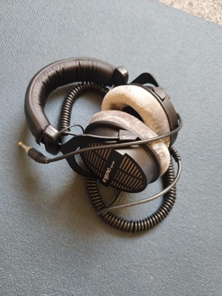 Koptelefoon Beyerdynamic DT990 Pro, Ophalen of Verzenden, Zo goed als nieuw, Over oor (circumaural), Overige merken