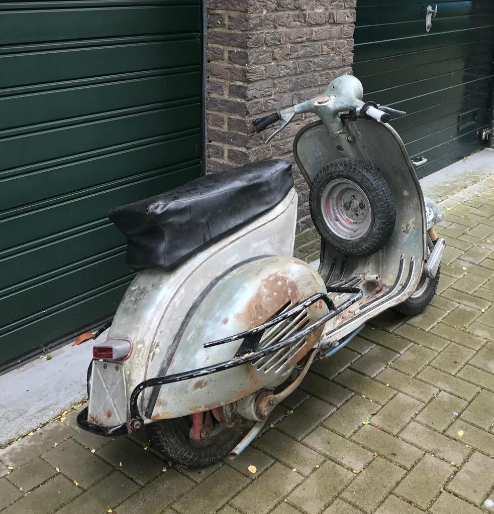 vespa sport oldtimer, Motoren, Motoren | Piaggio, Particulier, Scooter, 1 cilinder, Handgeschakeld, Gebruikt, Ophalen