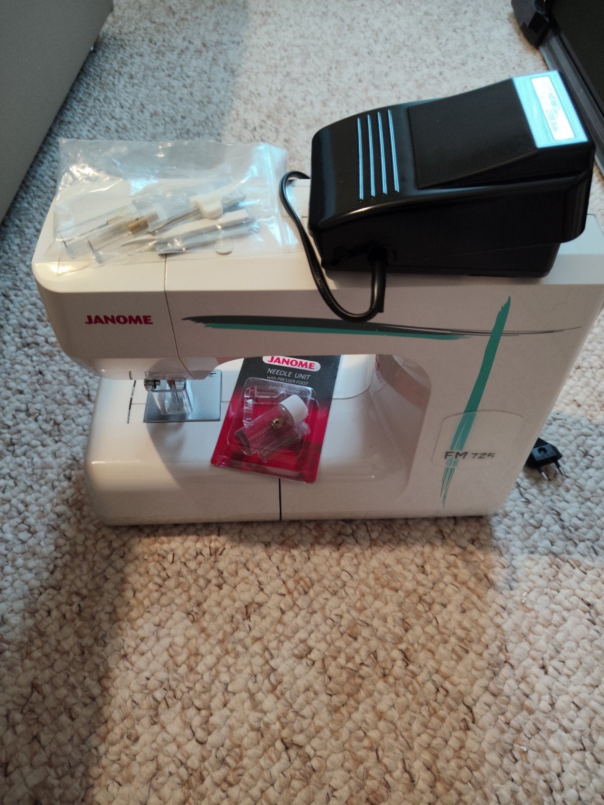 Te koop Janome F.M 725, Hobby en Vrije tijd, Naaimachines en Toebehoren, Ophalen, Zo goed als nieuw, Lockmachine, Janome