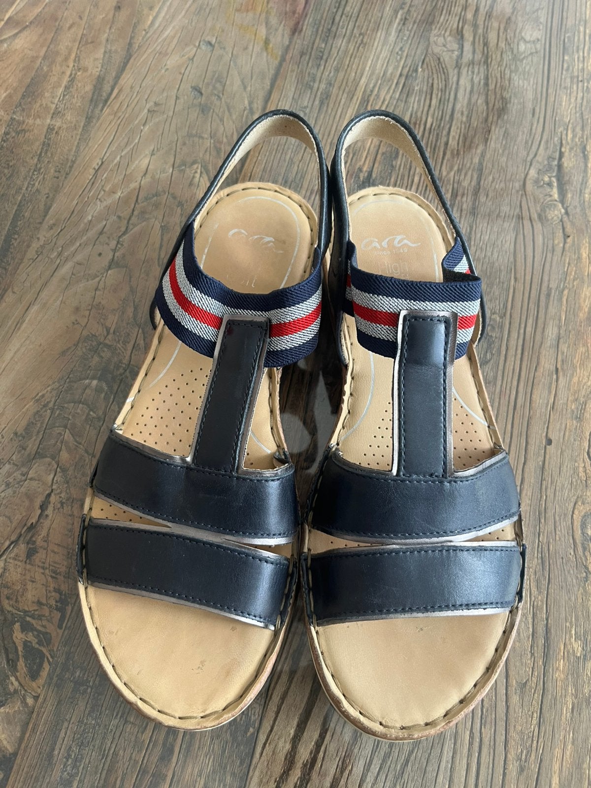Ara high soft sandaal maat 42 als nieuw, Ophalen of Verzenden, Zo goed als nieuw, Sandalen of Muiltjes