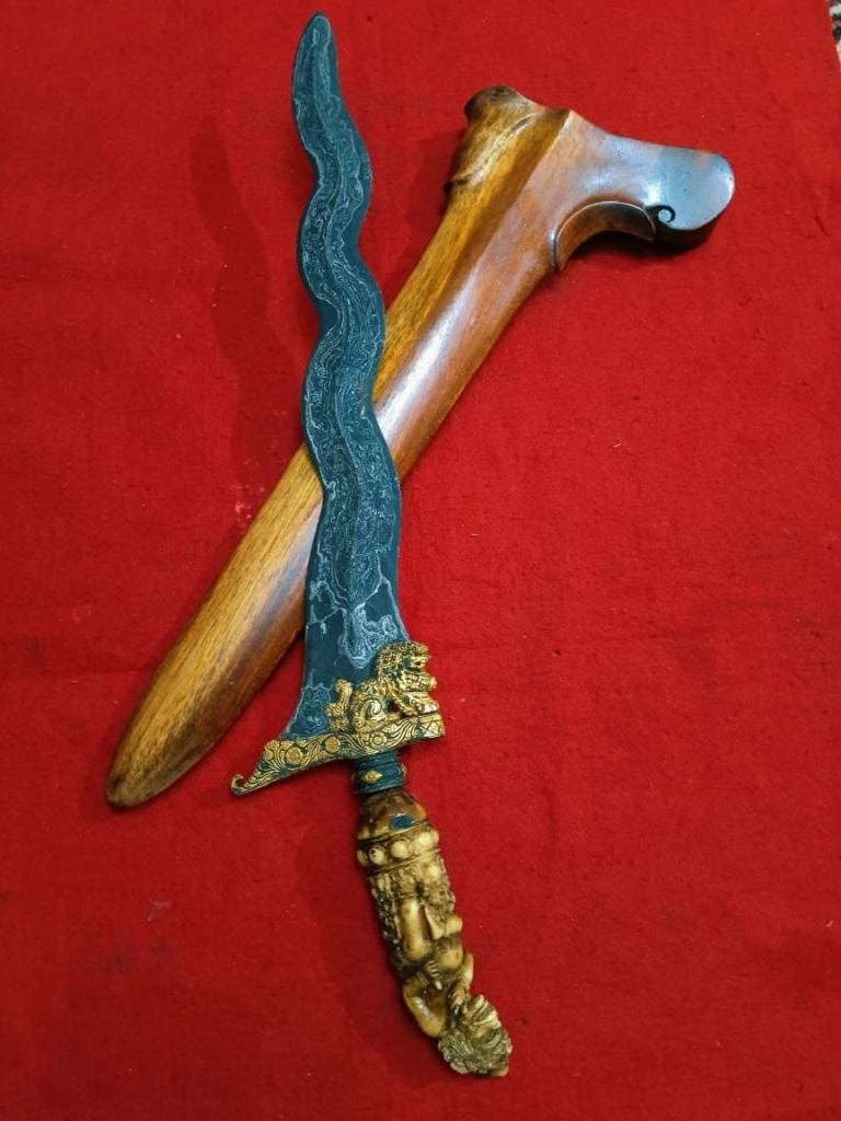 Antieke Keris Singo Barong 7 Luk Kinatah Goud Timoho SVE51, Antiek en Kunst, Kunst | Niet-Westerse kunst, Wapen, Verzenden, Overige materialen