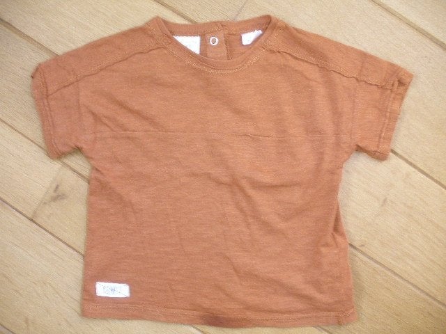 Zara t- shirt midden bruin maat 74, Kinderen en Baby's, Babykleding | Maat 74, Ophalen of Verzenden, Zo goed als nieuw, Zara, Jongetje