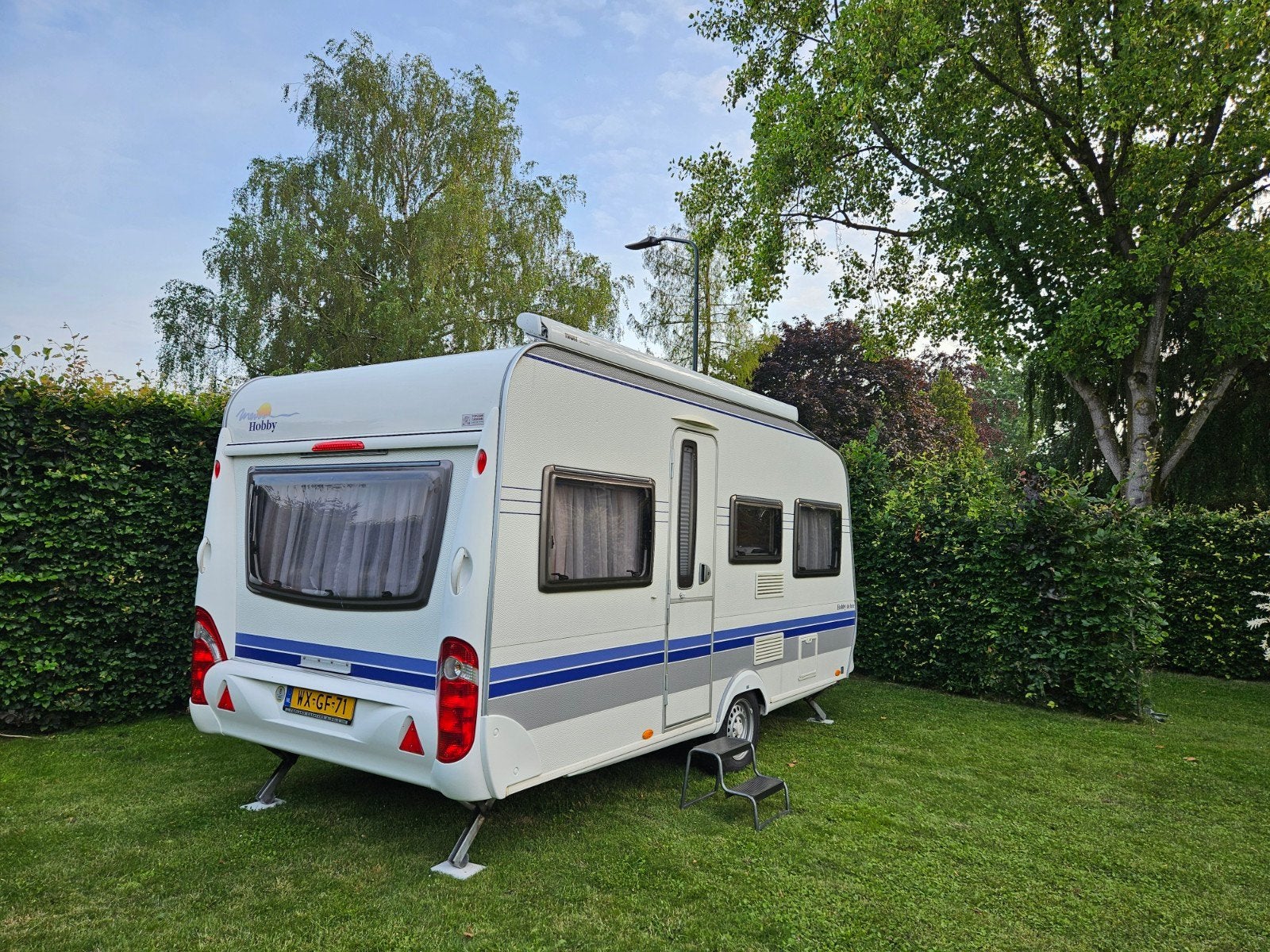 Hobby 450 uf caravan, Caravans en Kamperen, Caravans, Disselslot, Rondzit, Hobby, Dwarsbed