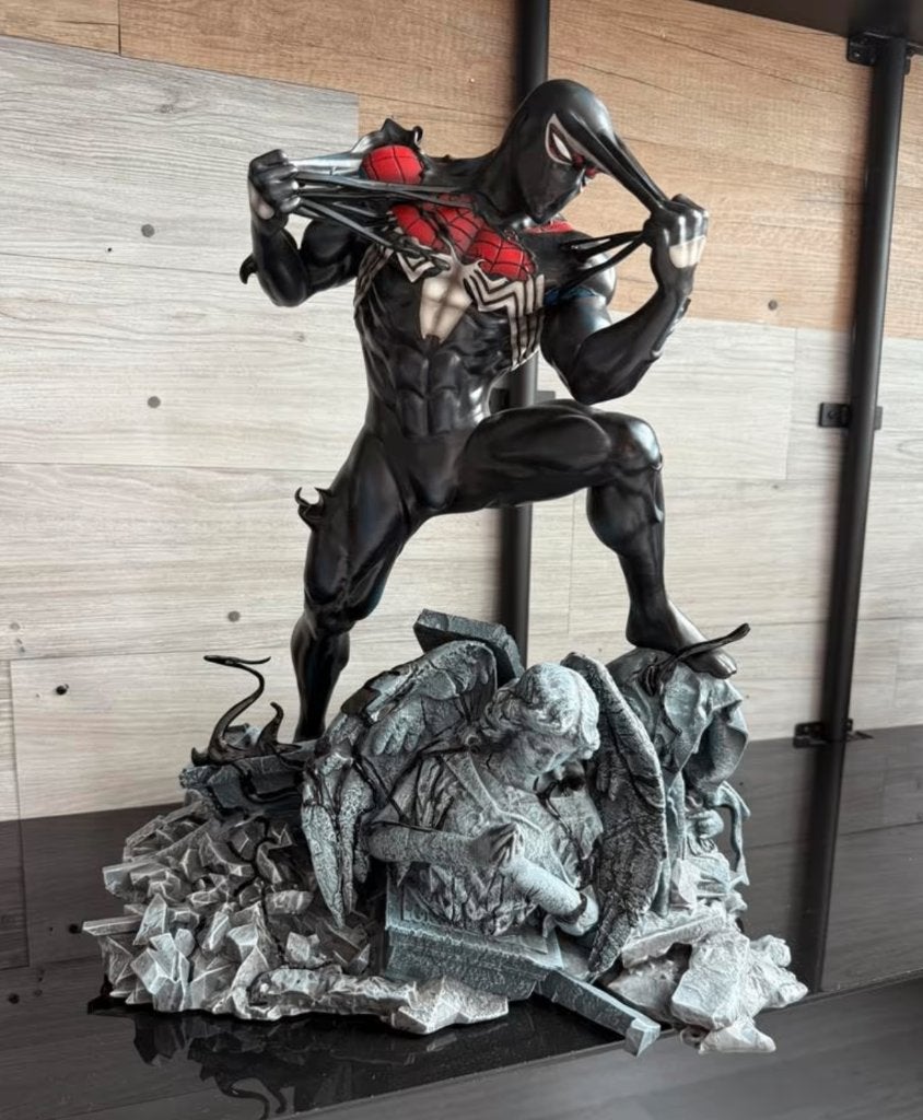 Spider-Man Symbiote Statue (Suit Vers.) 1/4 by Caleb Nefzen, Verzamelen, Ophalen of Verzenden, Zo goed als nieuw, Fantasy